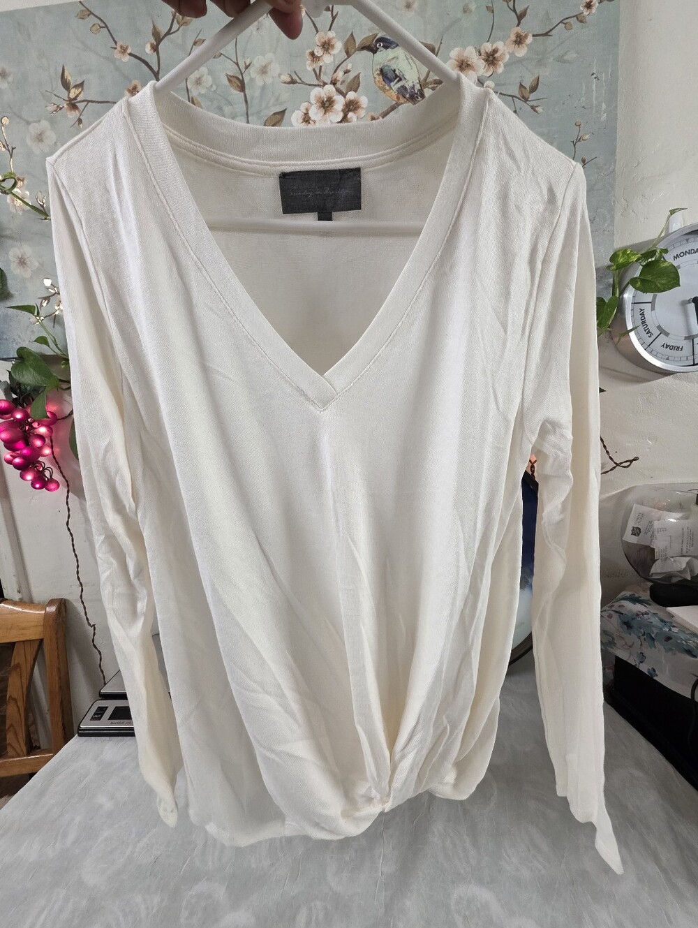Anthropologie Sunday in Brooklyn Womens Sweater Twisted Knot Core Feminine